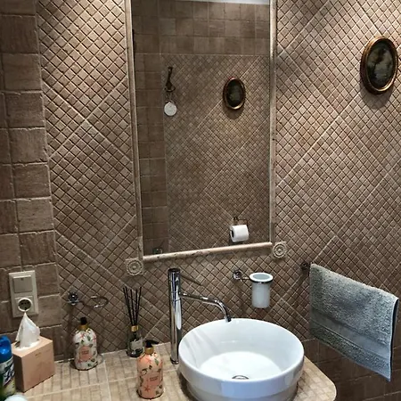 Guests House With Amazing Pool And Sauna Guest house Babite